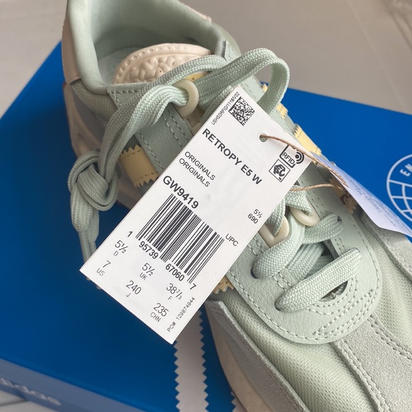 Brand New In Box Retropy E5 Running Shoe Linen Green 7 - Picture 7 of 9